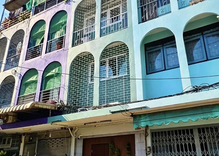 ヴィラ Cloudy Nest Phayathai Entire 4 Storey House For 10pp 8-min Walk To Bts & Airport Link