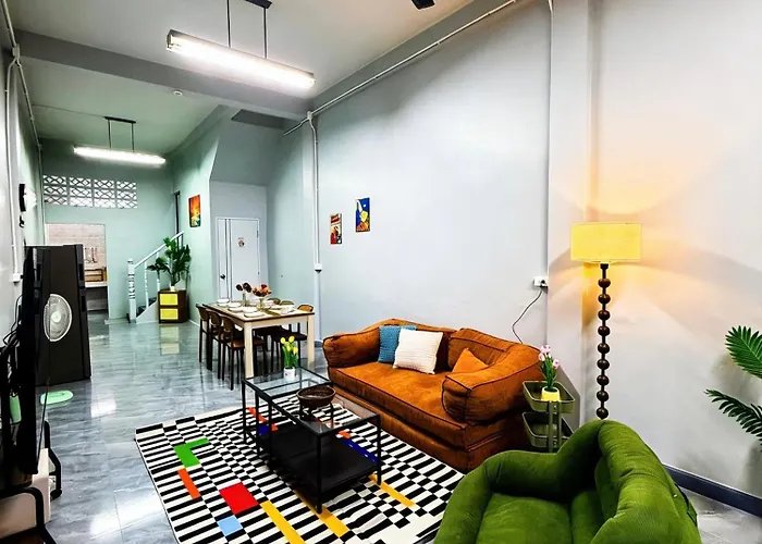 Cloudy Nest Phayathai Entire 4 Storey House For 10pp 8-min Walk To Bts & Airport Link *