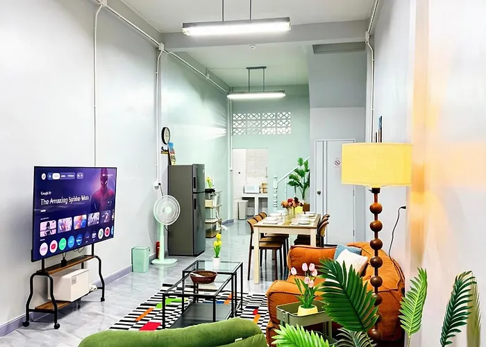ヴィラ Cloudy Nest Phayathai Entire 4 Storey House For 10pp 8-min Walk To Bts & Airport Link バンコク都