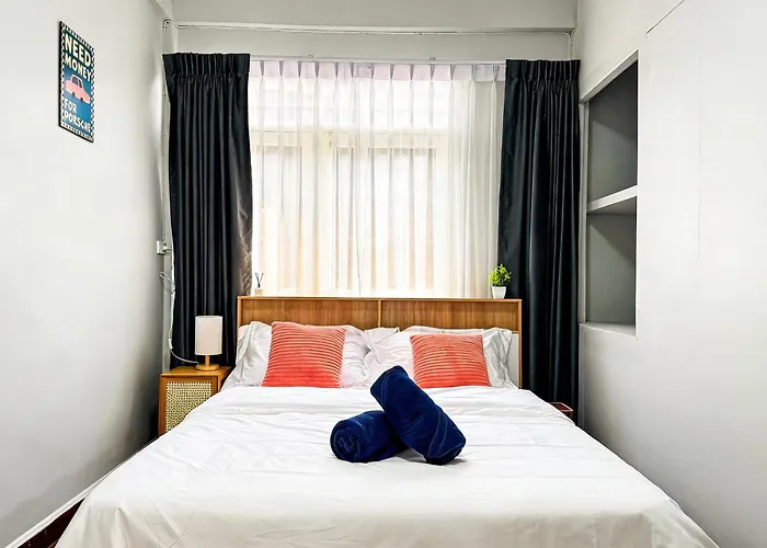 Cloudy Nest Phayathai Entire 4 Storey House For 10pp 8-min Walk To Bts & Airport Link *